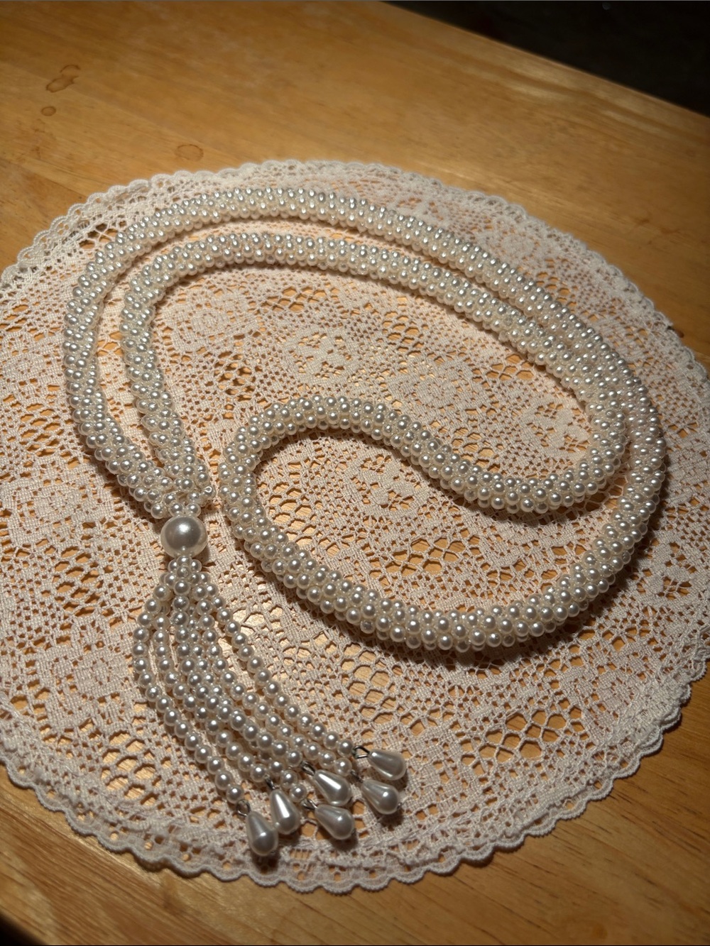 0199) Lariat Necklace Faux Pearl Bead Rope Tassel 20s Flapper Style